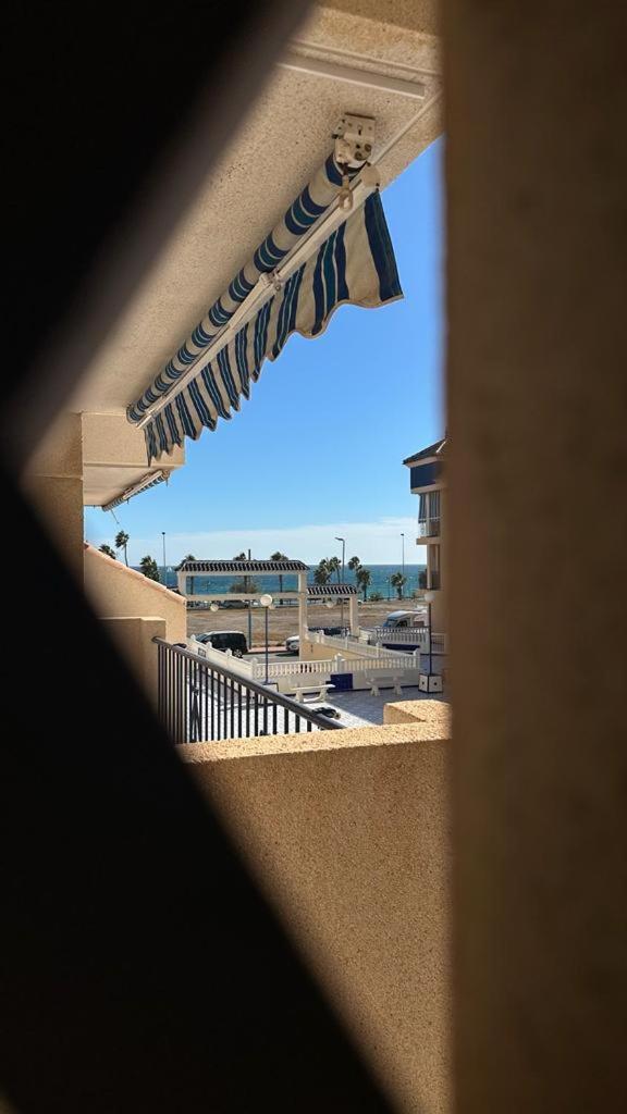 Playa De Los Naufragos Cozy Apartment With Pool Torrevieja Zewnętrze zdjęcie