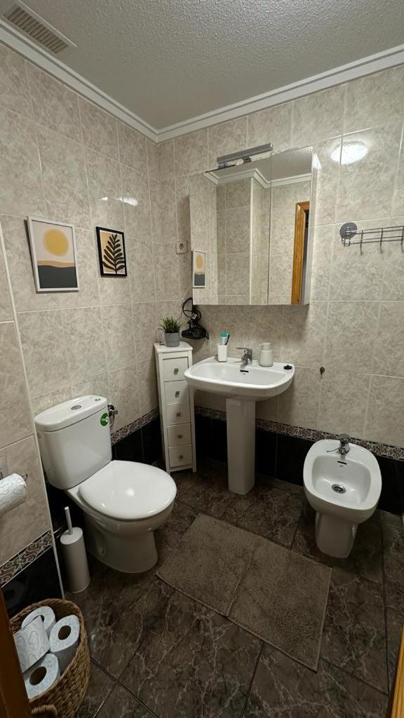 Playa De Los Naufragos Cozy Apartment With Pool Torrevieja Zewnętrze zdjęcie